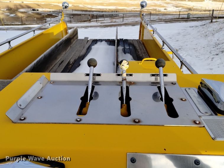 image for item DK8990 1971 Ford 900 pumper fire truck