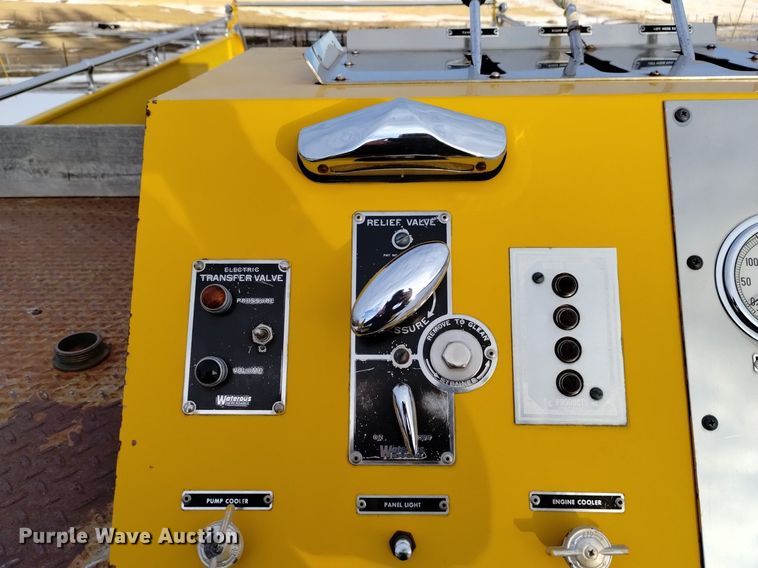 image for item DK8990 1971 Ford 900 pumper fire truck