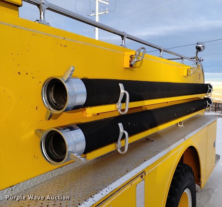 image for item DK8990 1971 Ford 900 pumper fire truck