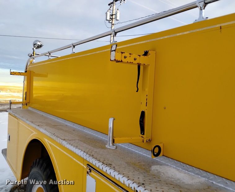 image for item DK8990 1971 Ford 900 pumper fire truck