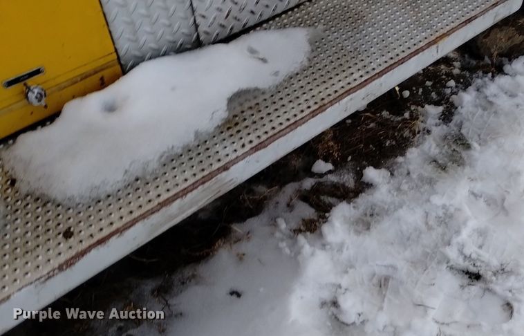 image for item DK8990 1971 Ford 900 pumper fire truck