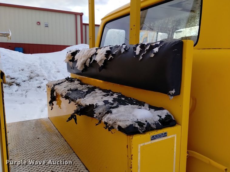 image for item DK8990 1971 Ford 900 pumper fire truck