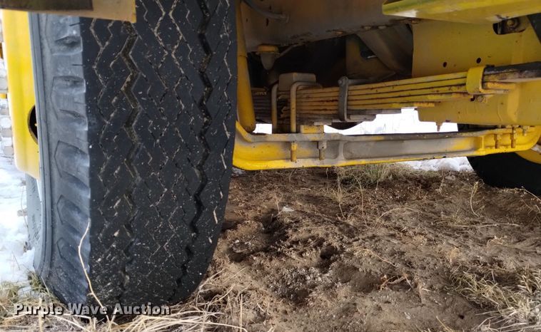 image for item DK8990 1971 Ford 900 pumper fire truck