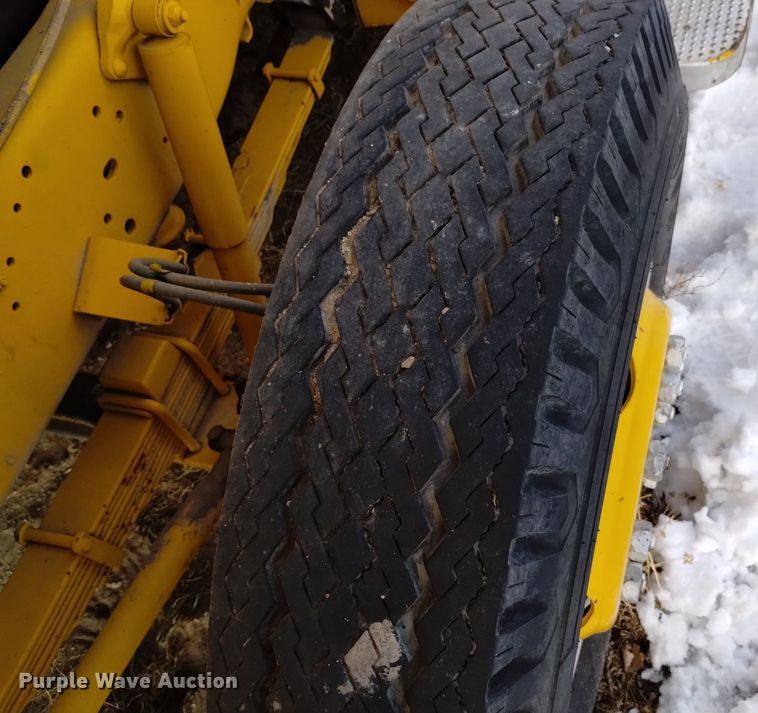 image for item DK8990 1971 Ford 900 pumper fire truck