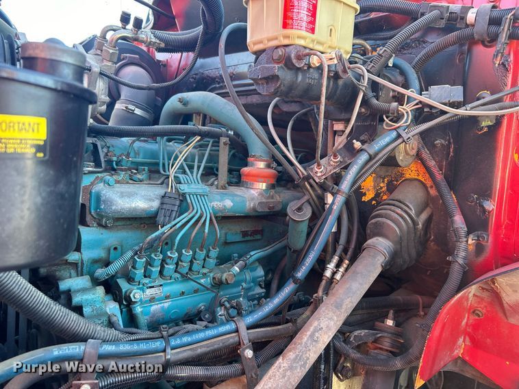 image for item DN0581 1990 International 2554  flatbed truck