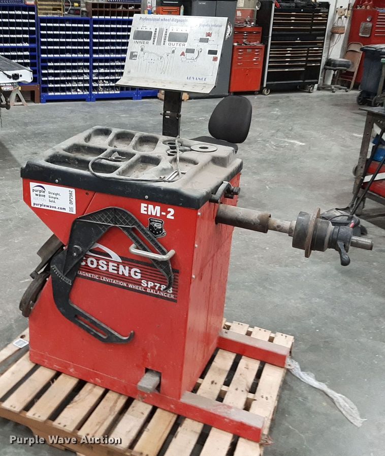 image for item DP2562 2017 Coseng SP788 wheel balancer