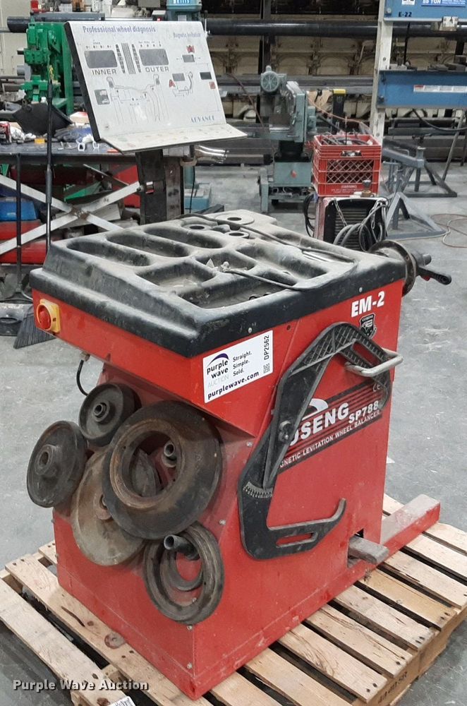 image for item DP2562 2017 Coseng SP788 wheel balancer