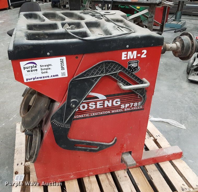 image for item DP2562 2017 Coseng SP788 wheel balancer