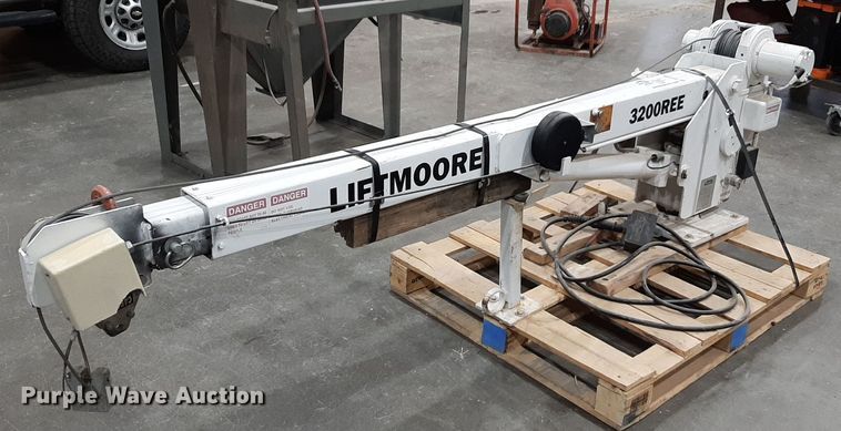 image for item DP2564 Liftmoore 3200 crane