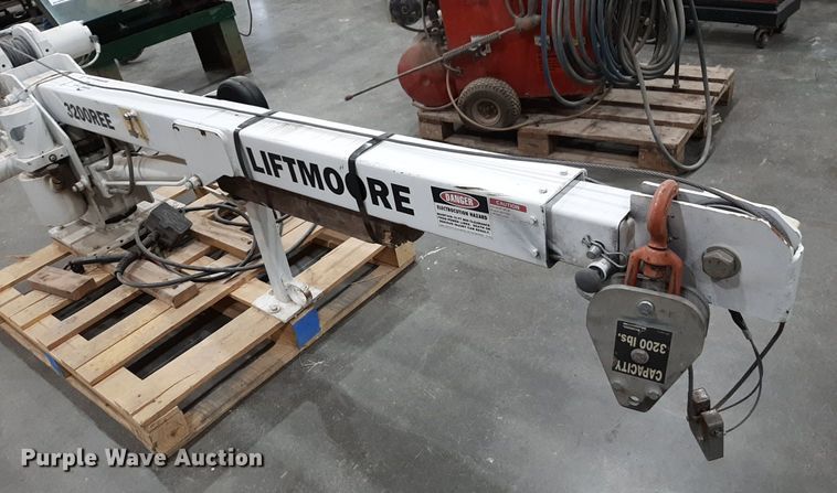 image for item DP2564 Liftmoore 3200 crane