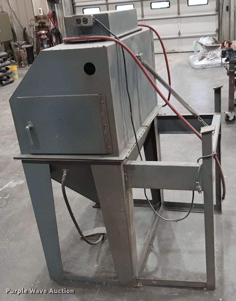 image for item DP2565 Mac Blast 4 media blast cabinet 