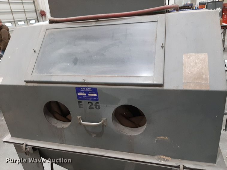 image for item DP2565 Mac Blast 4 media blast cabinet 