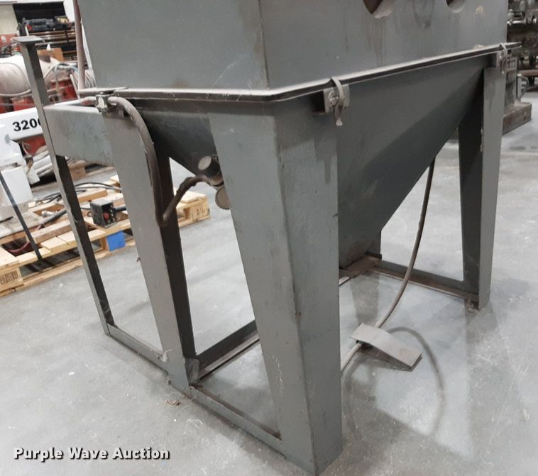 image for item DP2565 Mac Blast 4 media blast cabinet 