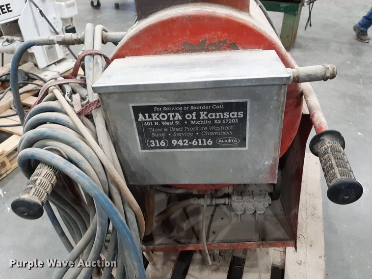 image for item DP2566 Stinger ST I Plus pressure washer