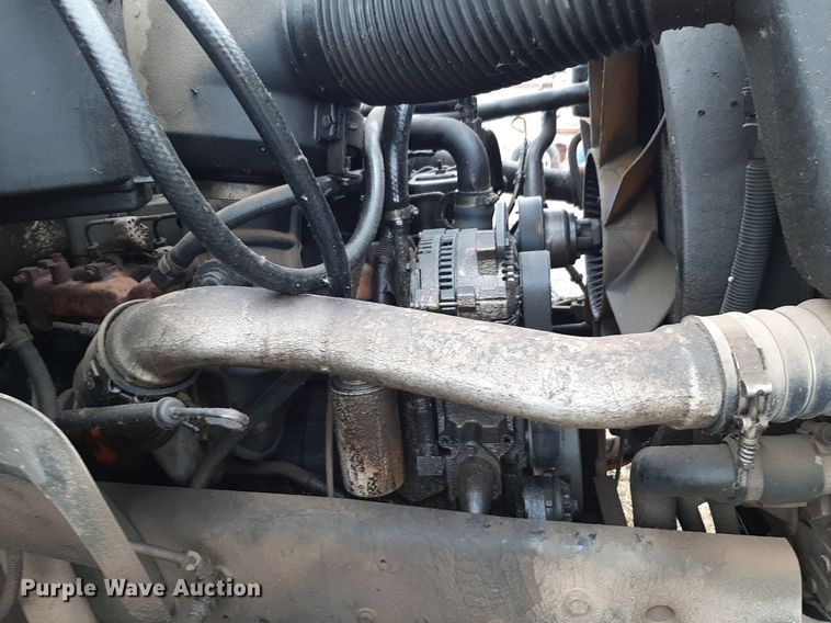 image for item DP2571 1997 Ford F800 flatbed truck