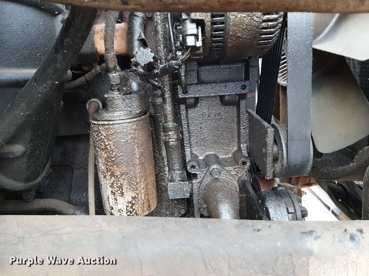 image for item DP2571 1997 Ford F800 flatbed truck