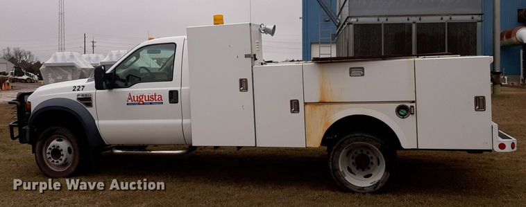 image for item DP2573 2009 Ford  F550 Super Duty XL utility / service truck