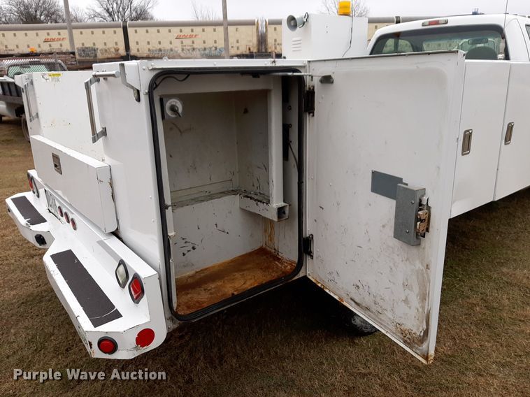 image for item DP2573 2009 Ford  F550 Super Duty XL utility / service truck