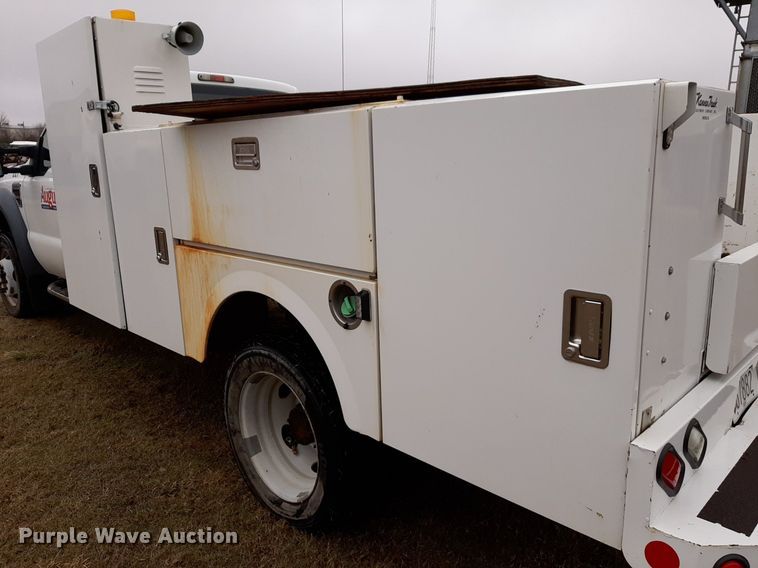 image for item DP2573 2009 Ford  F550 Super Duty XL utility / service truck