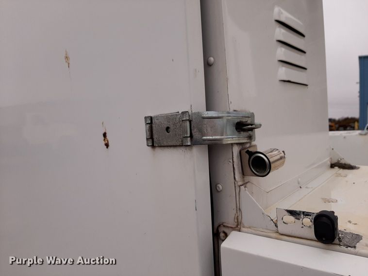 image for item DP2573 2009 Ford  F550 Super Duty XL utility / service truck