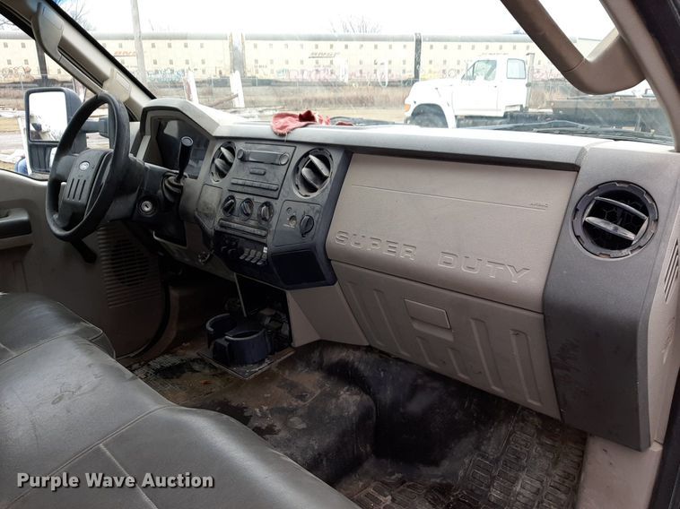 image for item DP2573 2009 Ford  F550 Super Duty XL utility / service truck