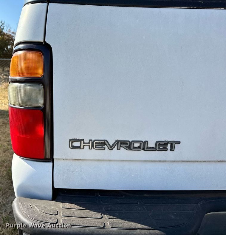 image for item DP3196 2004 Chevrolet  Tahoe  SUV