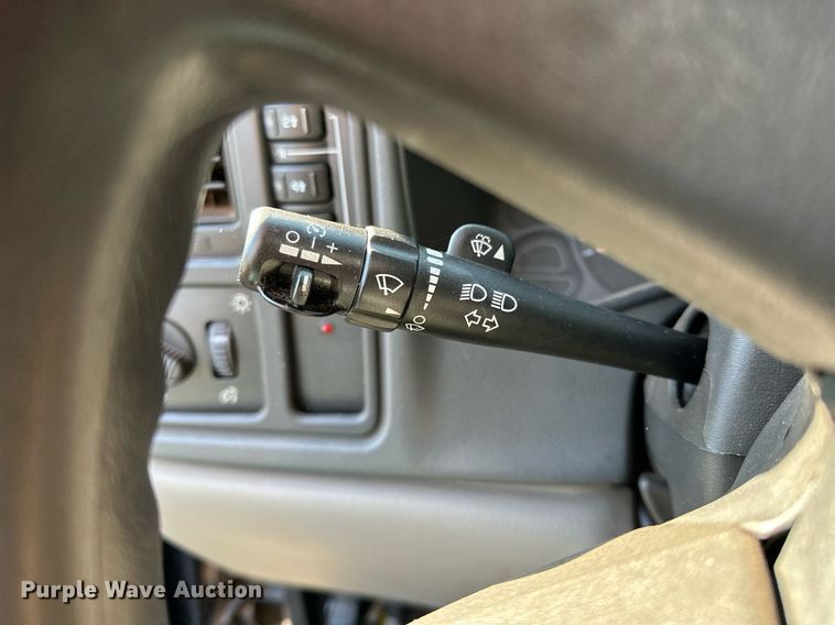 image for item DP3196 2004 Chevrolet  Tahoe  SUV