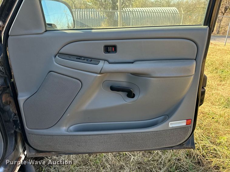 image for item DP3196 2004 Chevrolet  Tahoe  SUV