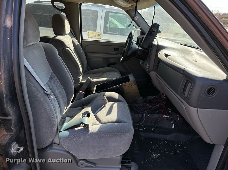 image for item DP3196 2004 Chevrolet  Tahoe  SUV