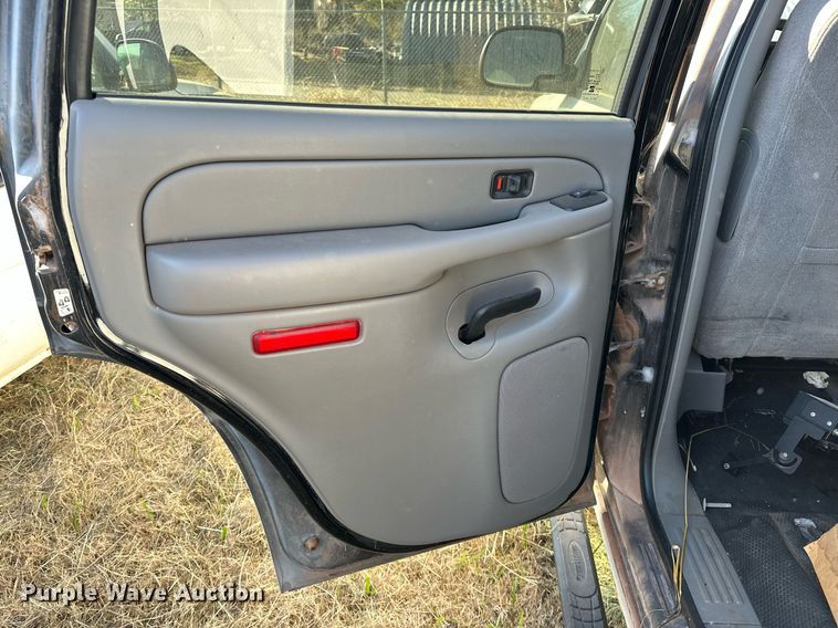 image for item DP3196 2004 Chevrolet  Tahoe  SUV