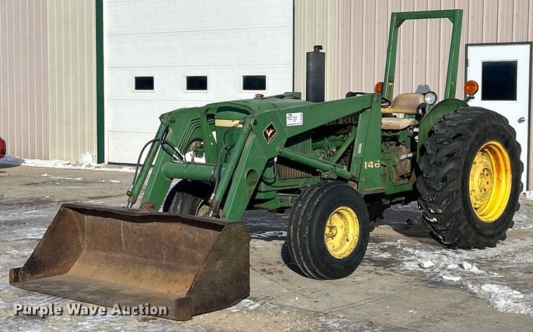 image for item DQ1083 John Deere 2640 tractor