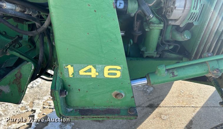 image for item DQ1083 John Deere 2640 tractor