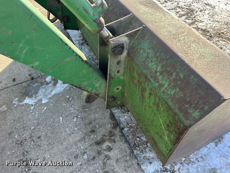 image for item DQ1083 John Deere 2640 tractor