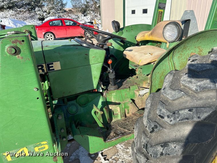 image for item DQ1083 John Deere 2640 tractor