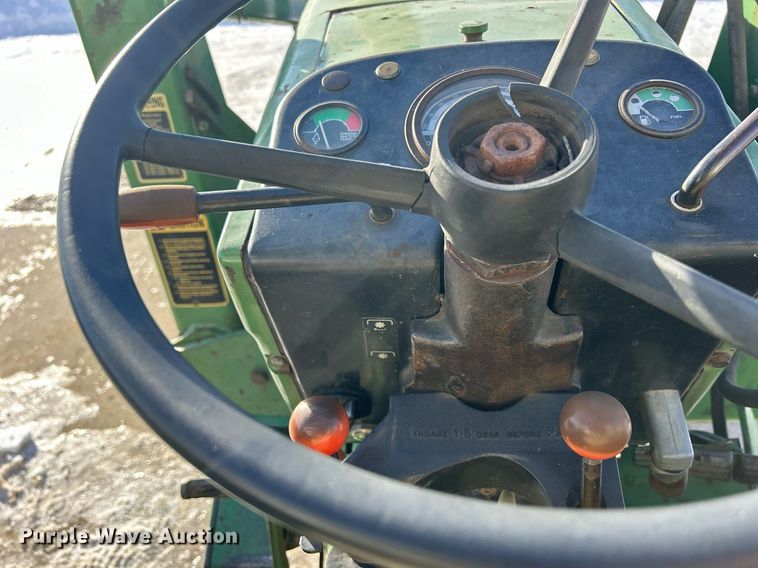 image for item DQ1083 John Deere 2640 tractor