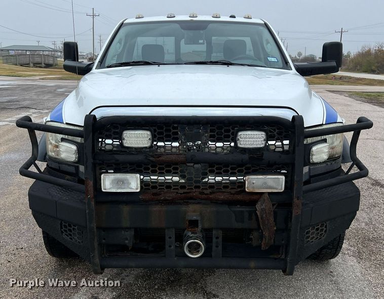 image for item DQ2360 2015 Dodge Ram 4500HD SLT truck cab and chassis
