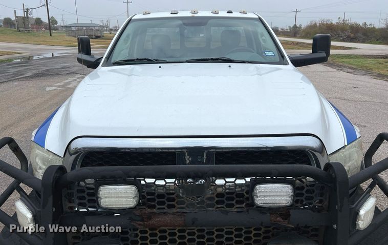 image for item DQ2360 2015 Dodge Ram 4500HD SLT truck cab and chassis