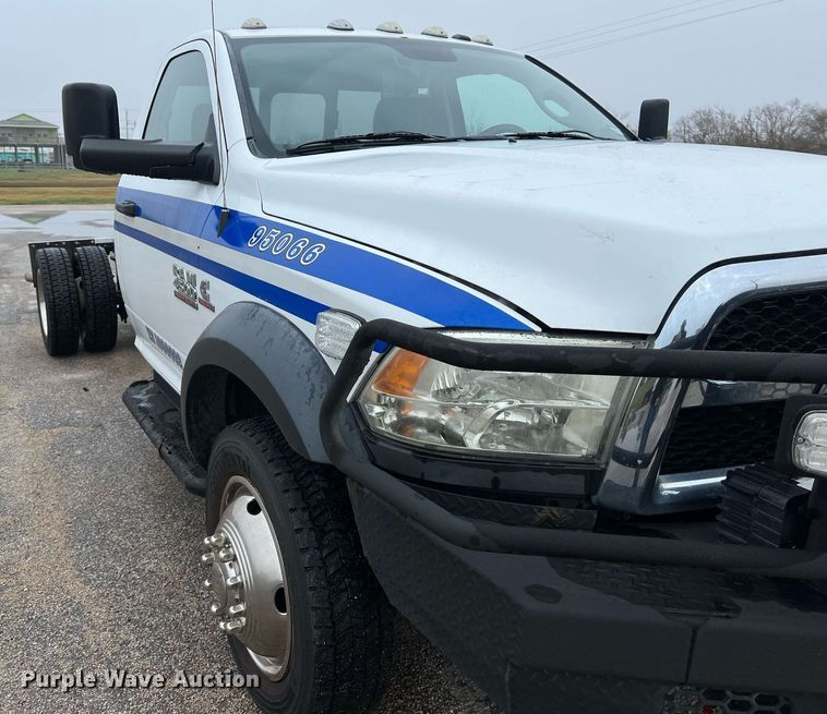 image for item DQ2360 2015 Dodge Ram 4500HD SLT truck cab and chassis