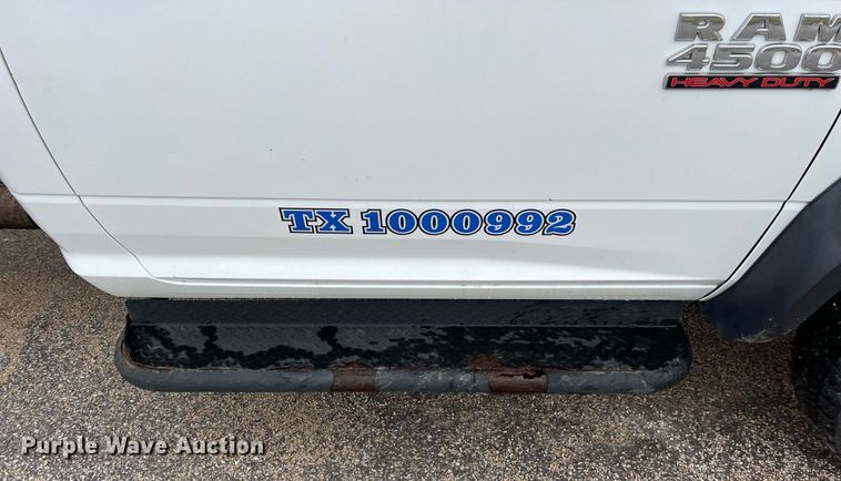 image for item DQ2360 2015 Dodge Ram 4500HD SLT truck cab and chassis