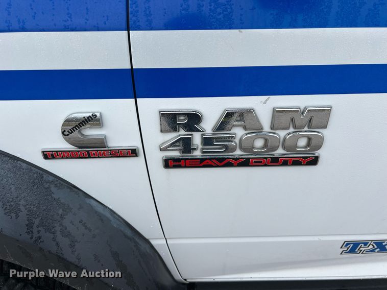 image for item DQ2360 2015 Dodge Ram 4500HD SLT truck cab and chassis