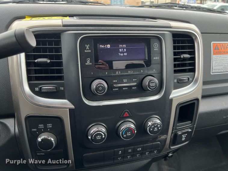 image for item DQ2360 2015 Dodge Ram 4500HD SLT truck cab and chassis