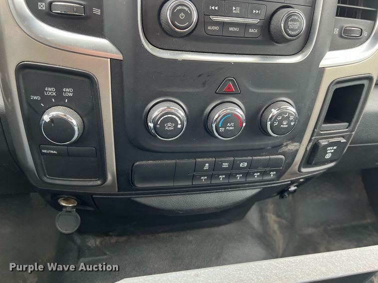 image for item DQ2360 2015 Dodge Ram 4500HD SLT truck cab and chassis