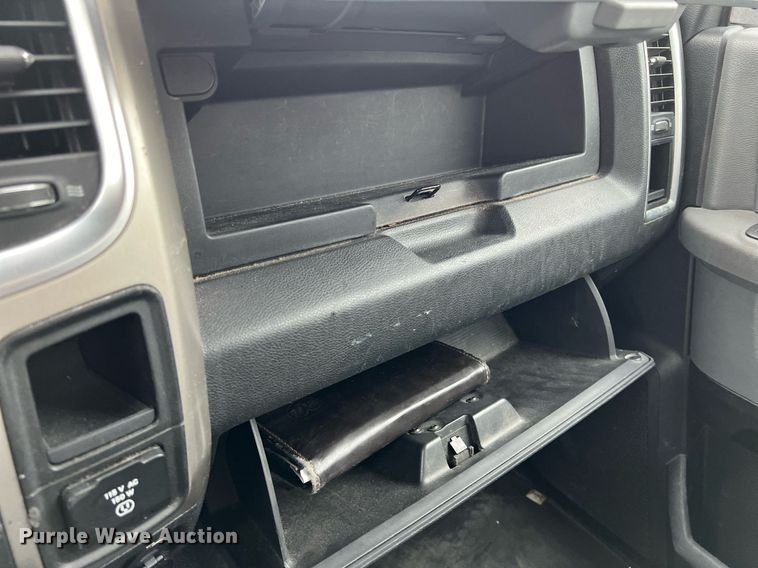 image for item DQ2360 2015 Dodge Ram 4500HD SLT truck cab and chassis