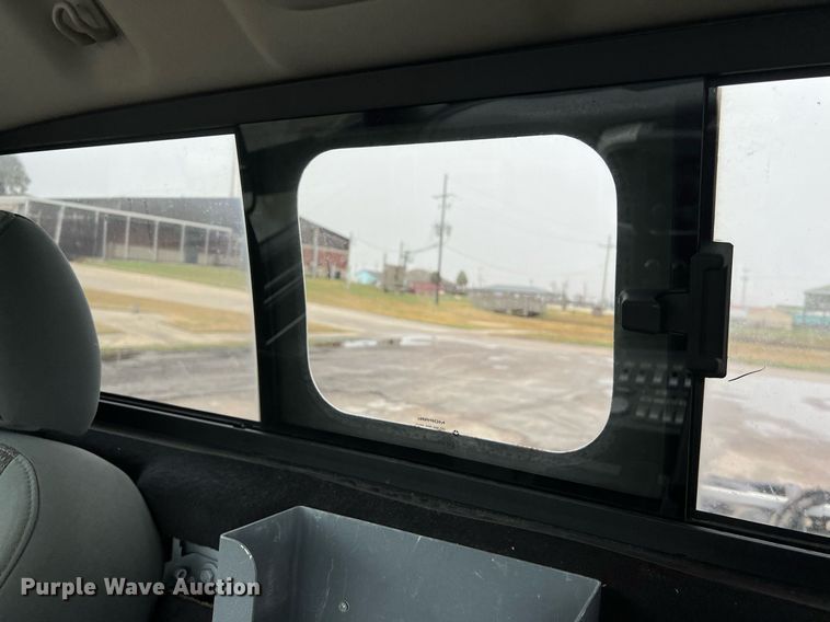 image for item DQ2360 2015 Dodge Ram 4500HD SLT truck cab and chassis