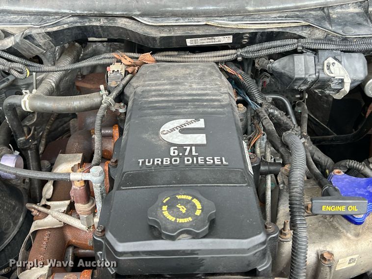 image for item DQ2360 2015 Dodge Ram 4500HD SLT truck cab and chassis