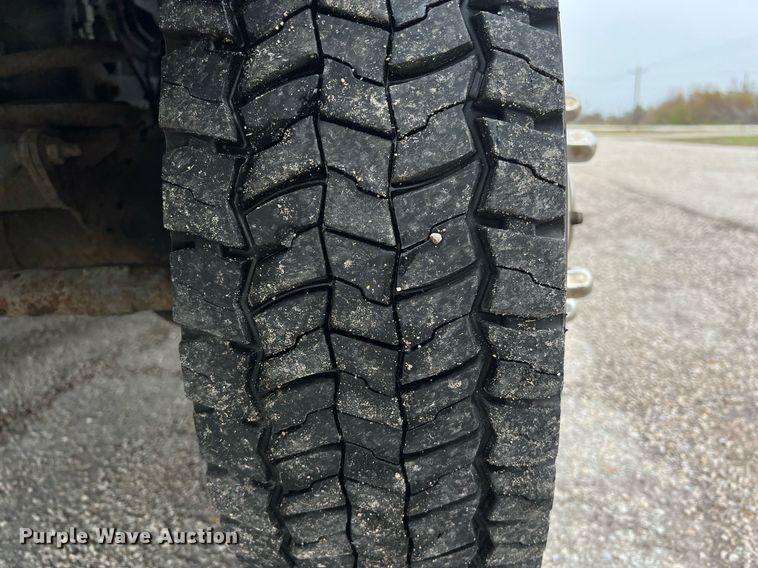 image for item DQ2360 2015 Dodge Ram 4500HD SLT truck cab and chassis