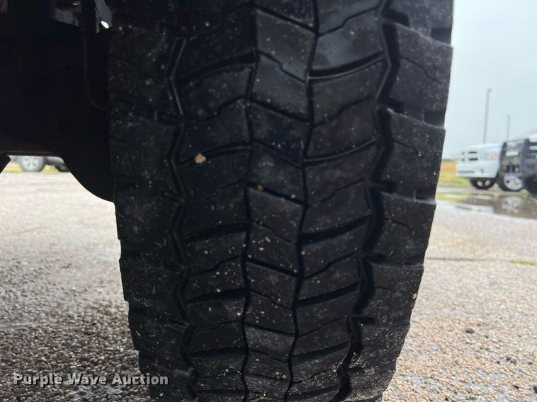 image for item DQ2360 2015 Dodge Ram 4500HD SLT truck cab and chassis