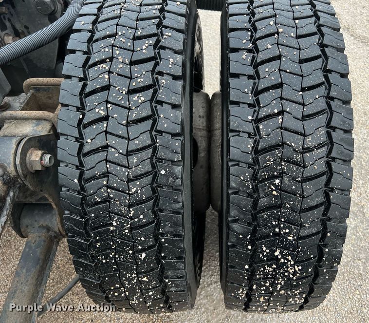 image for item DQ2360 2015 Dodge Ram 4500HD SLT truck cab and chassis