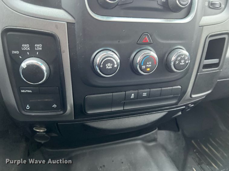 image for item DQ2361 2014 Dodge Ram 1500 Crew Cab pickup truck