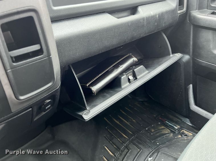 image for item DQ2361 2014 Dodge Ram 1500 Crew Cab pickup truck